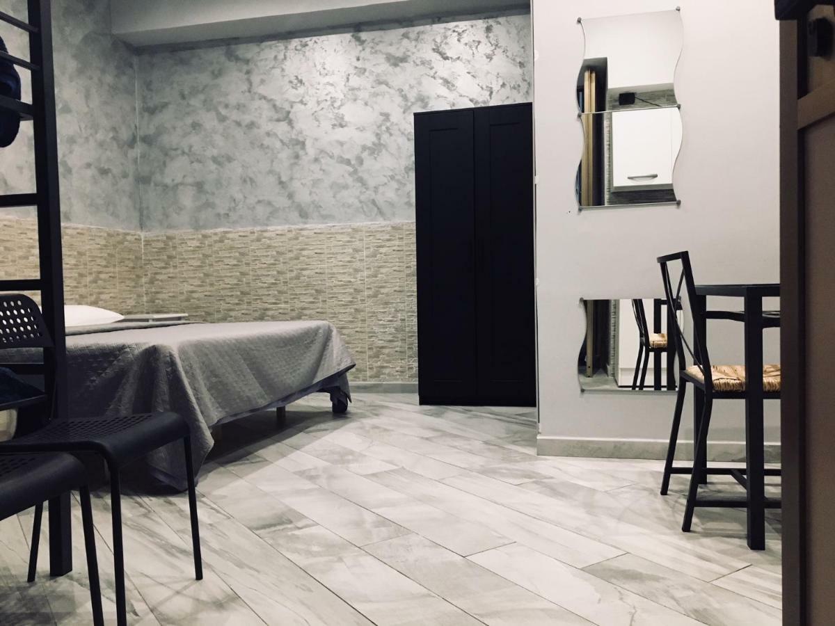 德戈若罗迷尼酒店 那不勒斯 外观 照片