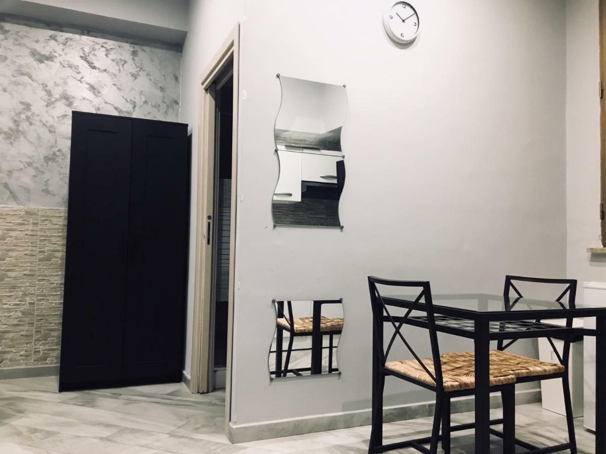 德戈若罗迷尼酒店 那不勒斯 外观 照片